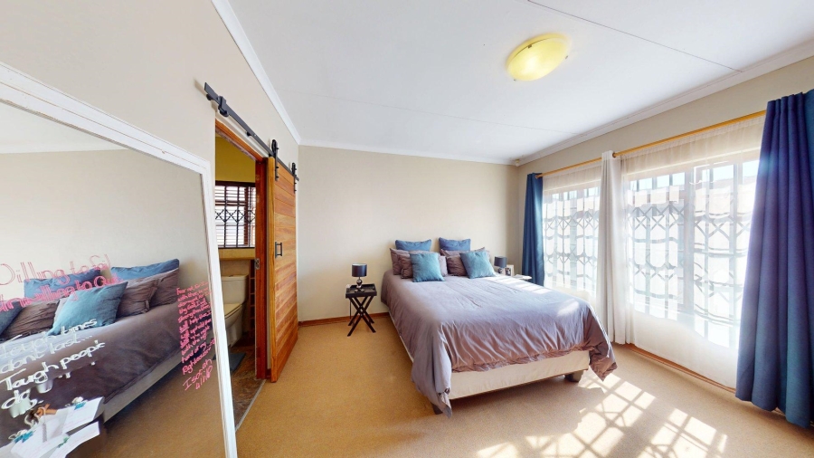 3 Bedroom Property for Sale in Grimbeeck Park North West
